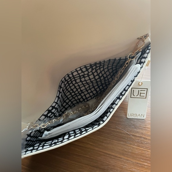 Urban Expressions Arabella Clutch - used once - Picture 6 of 6